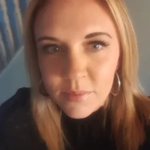 Sally Cannell headshot